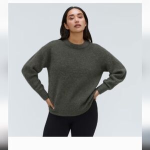 Everlane Alpaca Crew - Kambaba